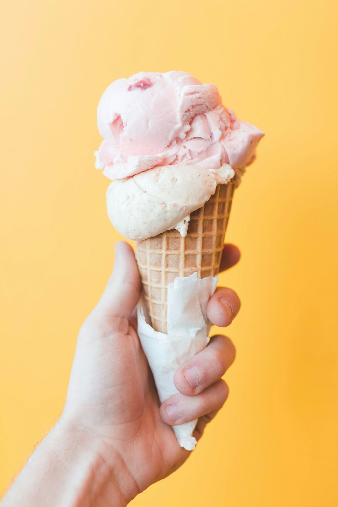 Coppa Girasole mit drei Kugeln Eis und Sahne