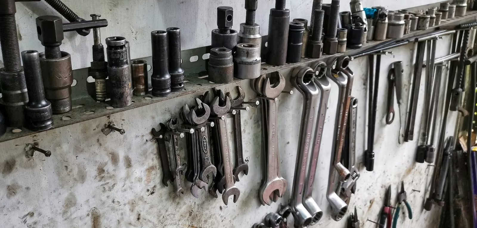 Fahrwerksinstandsetzung nach Achsschaden